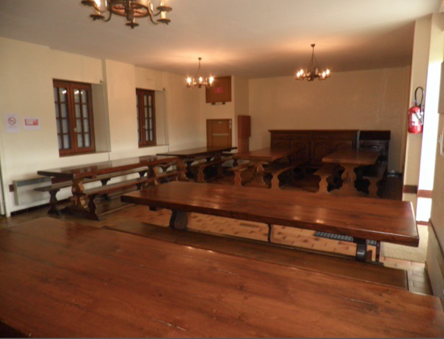 Salle Des Fetes Rue Jean Jaures Vivier Au Court
